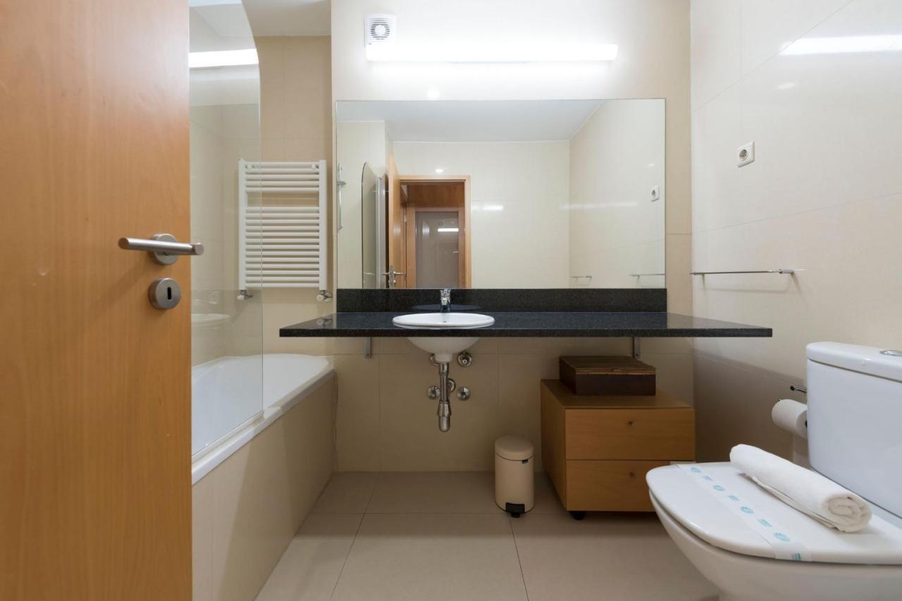 Lovelystay - Oporto Beach Apartment With 2 Free Parking Spots Матосиньос Екстериор снимка